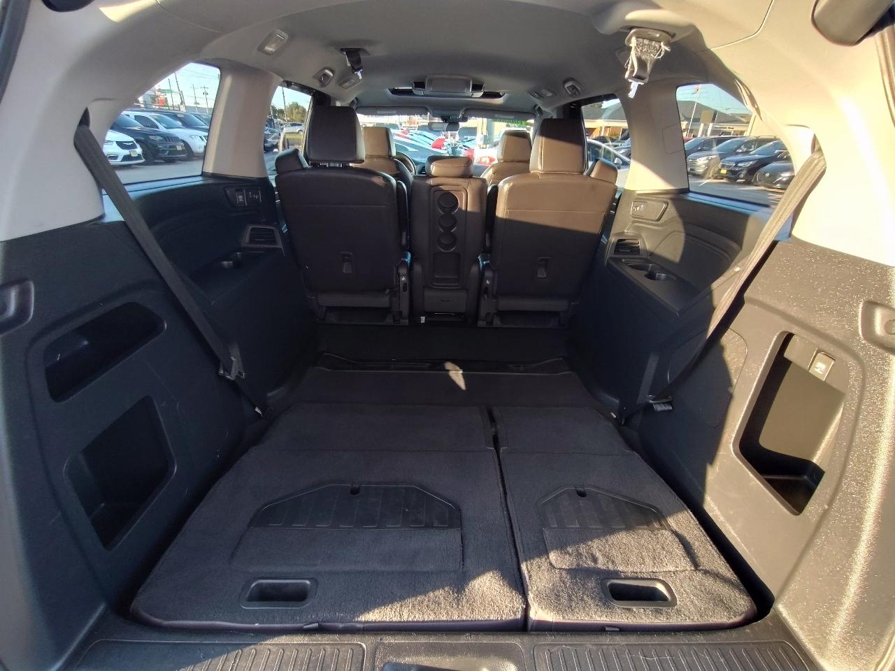 Honda Odyssey EX w/ Leather DVD and Navigation 2018