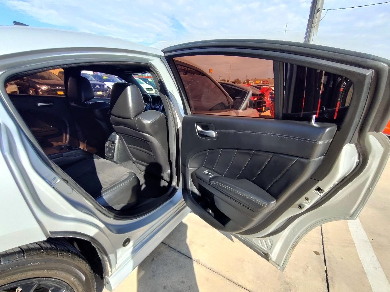 Dodge Charger  2019