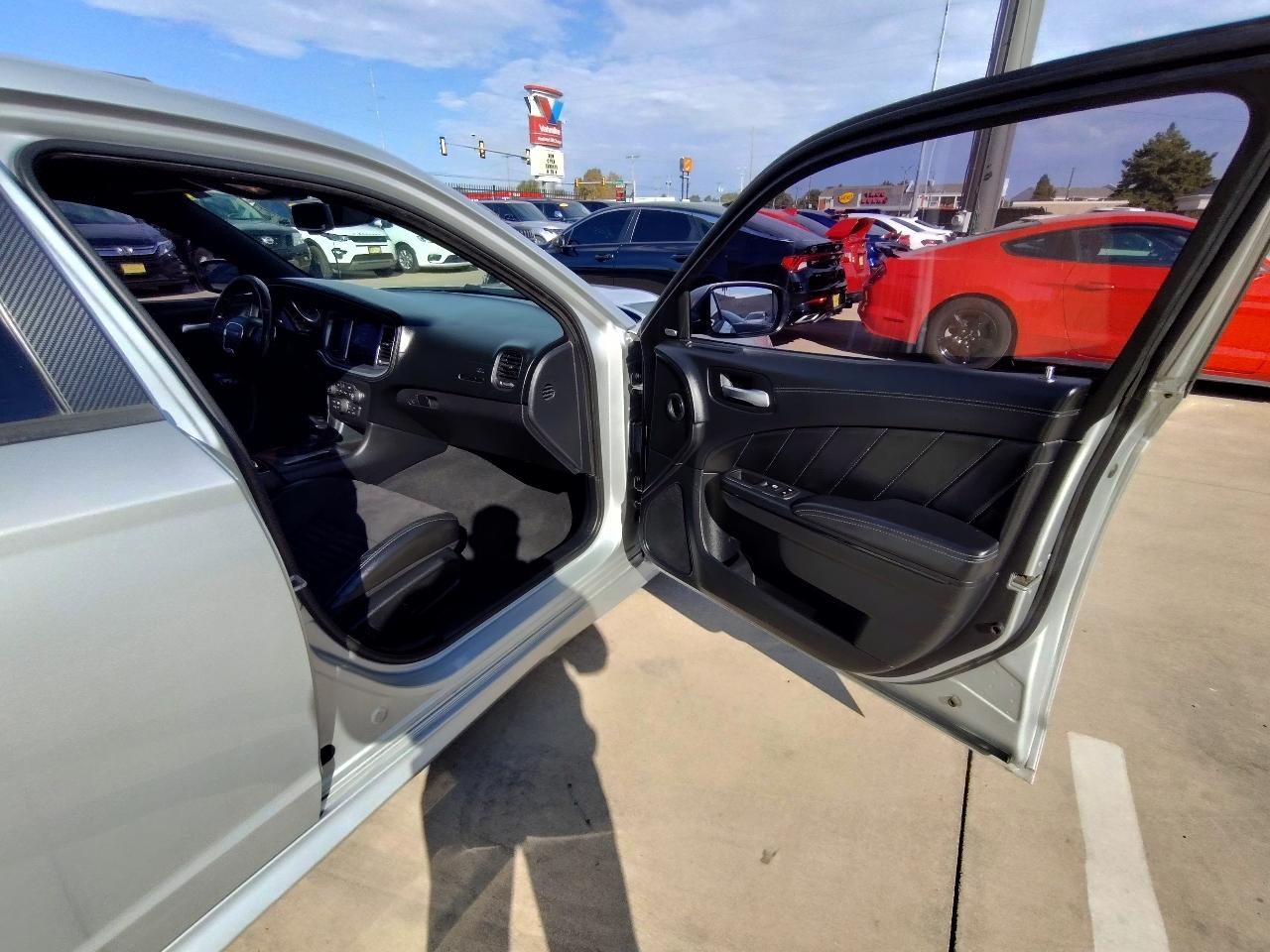 Dodge Charger  2019