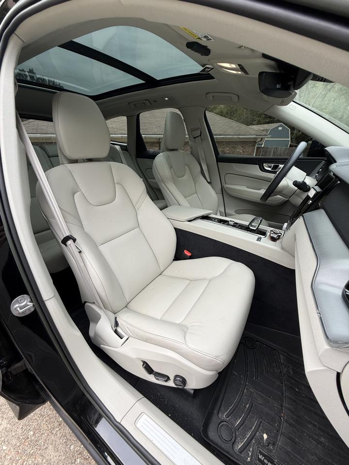 Volvo XC60 B5 AWD Core 2023