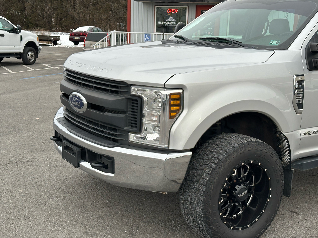 Ford F-250 SD XL Crew Cab 4WD 2018