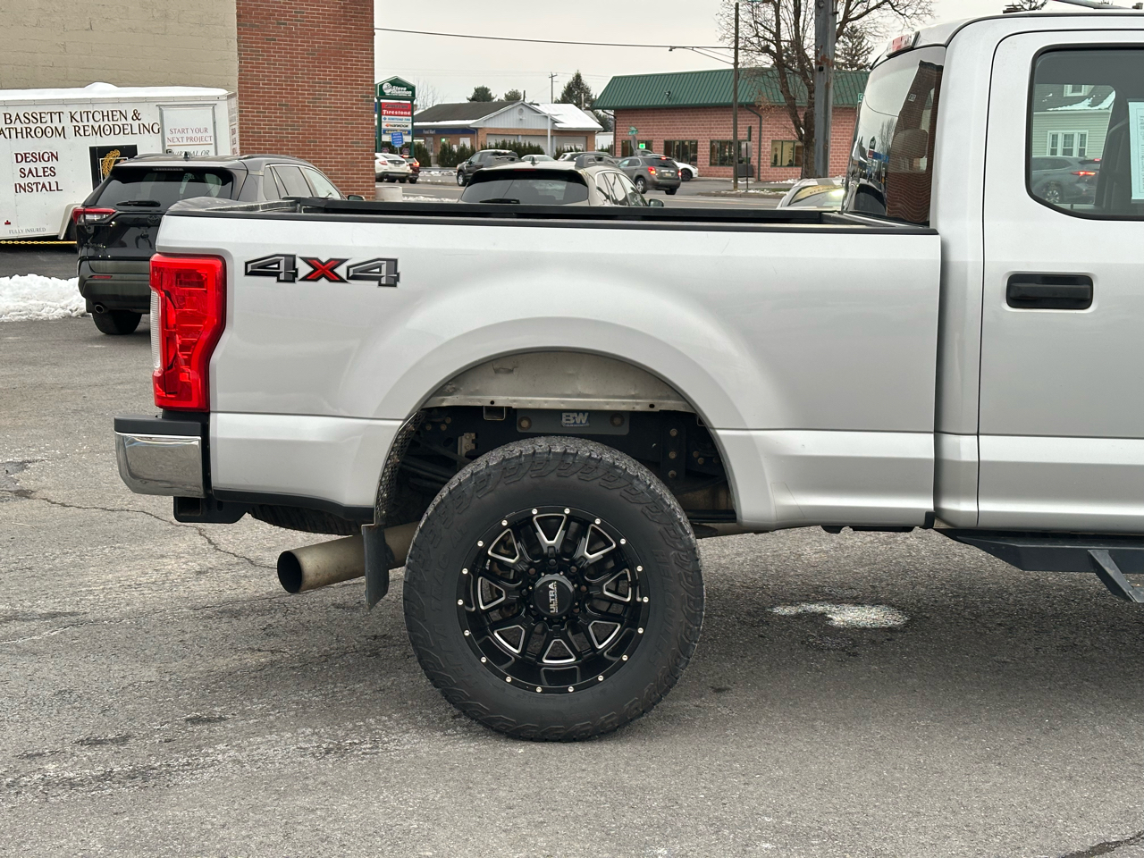 Ford F-250 SD XL Crew Cab 4WD 2018