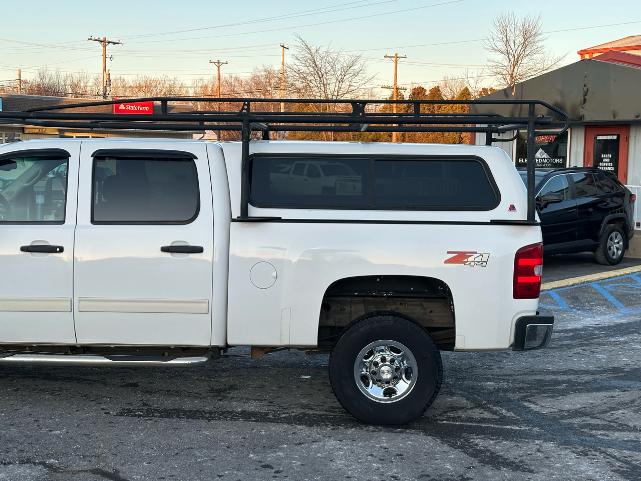 Chevrolet Silverado 2500HD LT Crew Cab Short Bed 4WD 2009