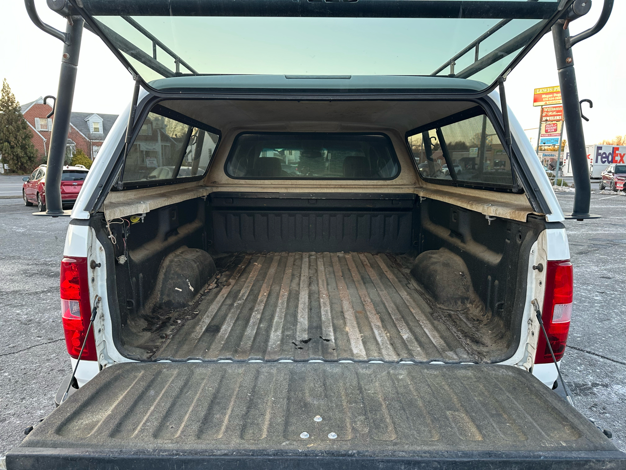 Chevrolet Silverado 2500HD LT Crew Cab Short Bed 4WD 2009