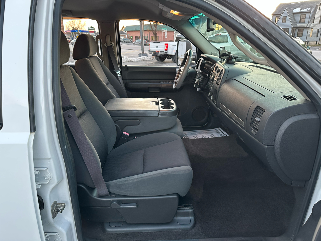 Chevrolet Silverado 2500HD LT Crew Cab Short Bed 4WD 2009