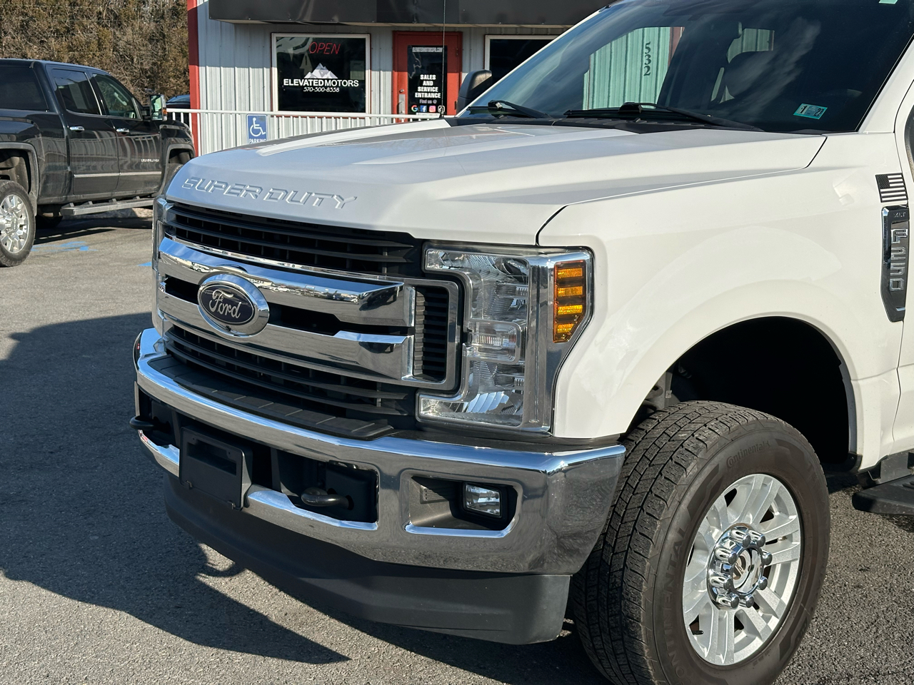 Ford F-250 SD XLT Crew Cab 4WD 2018