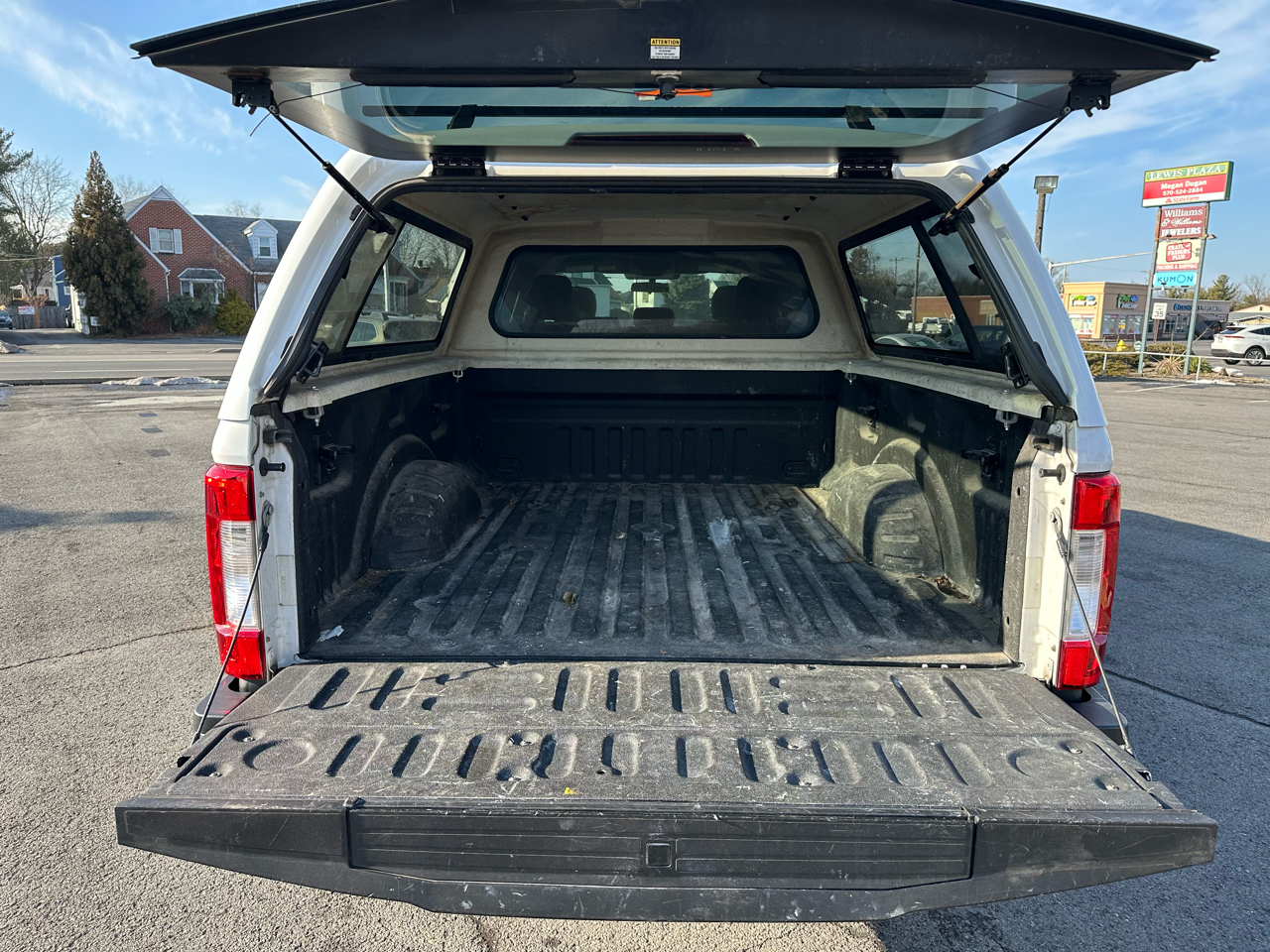 Ford F-250 SD XLT Crew Cab 4WD 2018