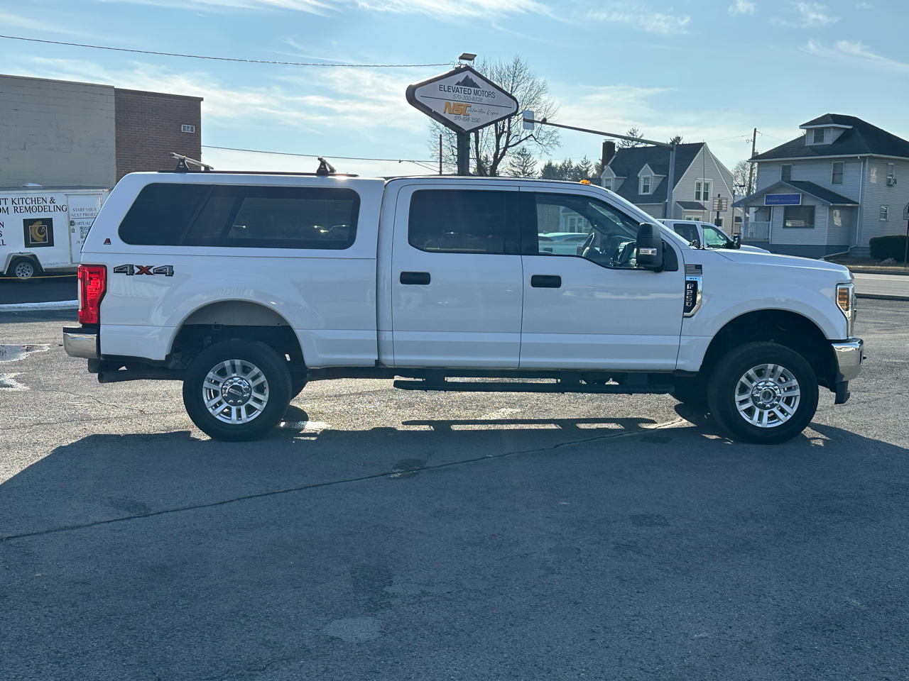 Ford F-250 SD XLT Crew Cab 4WD 2018
