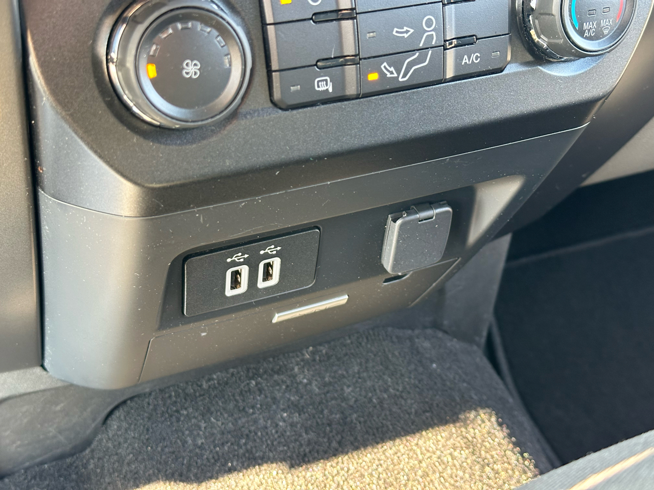 Ford F-250 SD XLT Crew Cab 4WD 2018