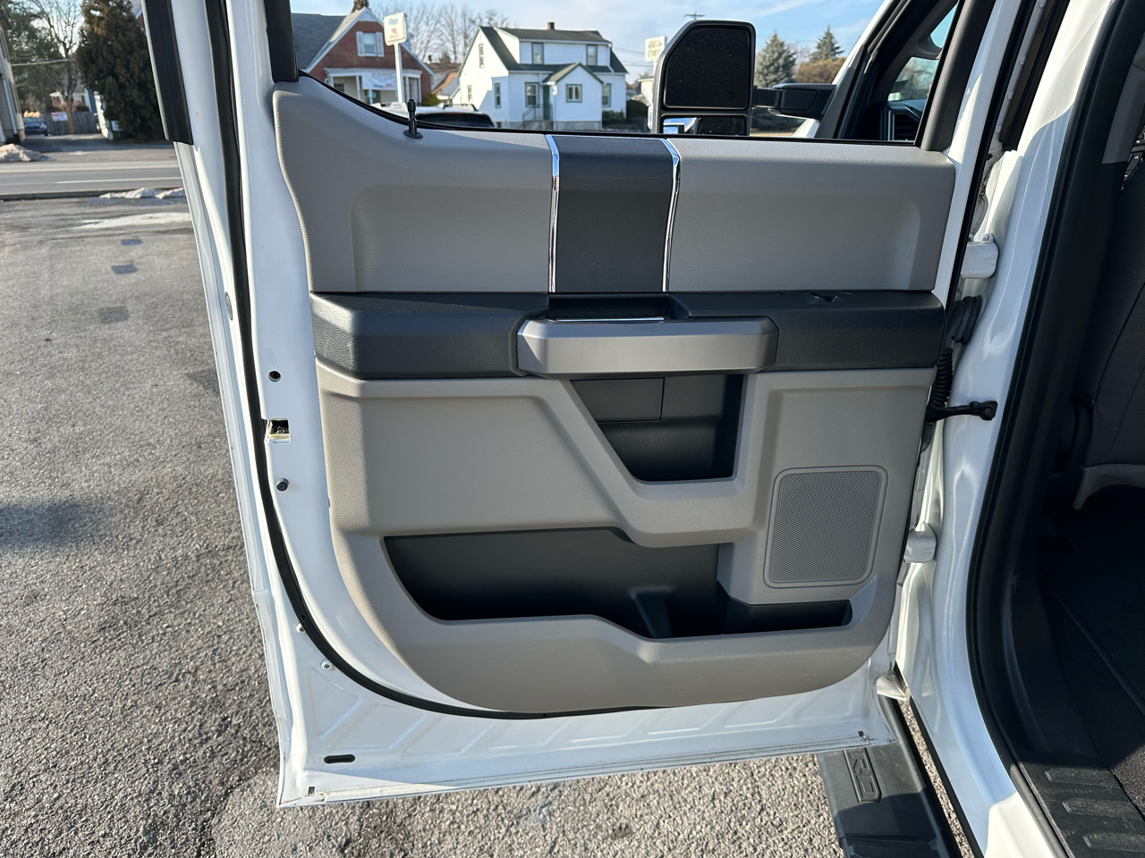 Ford F-250 SD XLT Crew Cab 4WD 2018