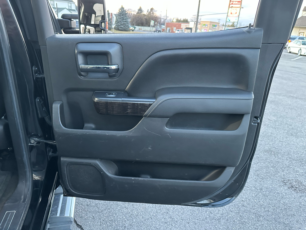 GMC Sierra 2500HD Denali Crew Cab 4WD 2015