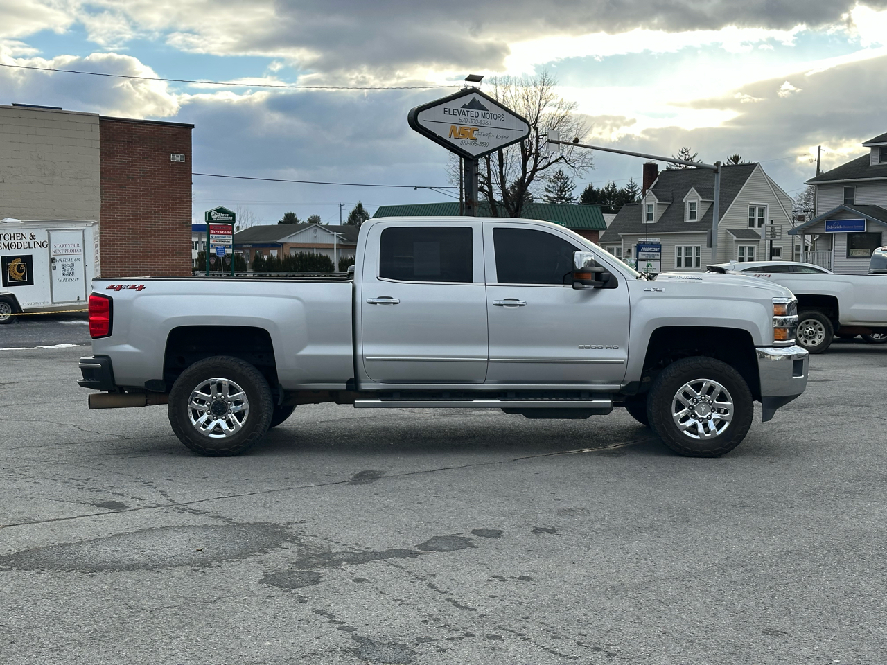 Chevrolet Silverado 2500HD LTZ Crew Cab 4WD 2018