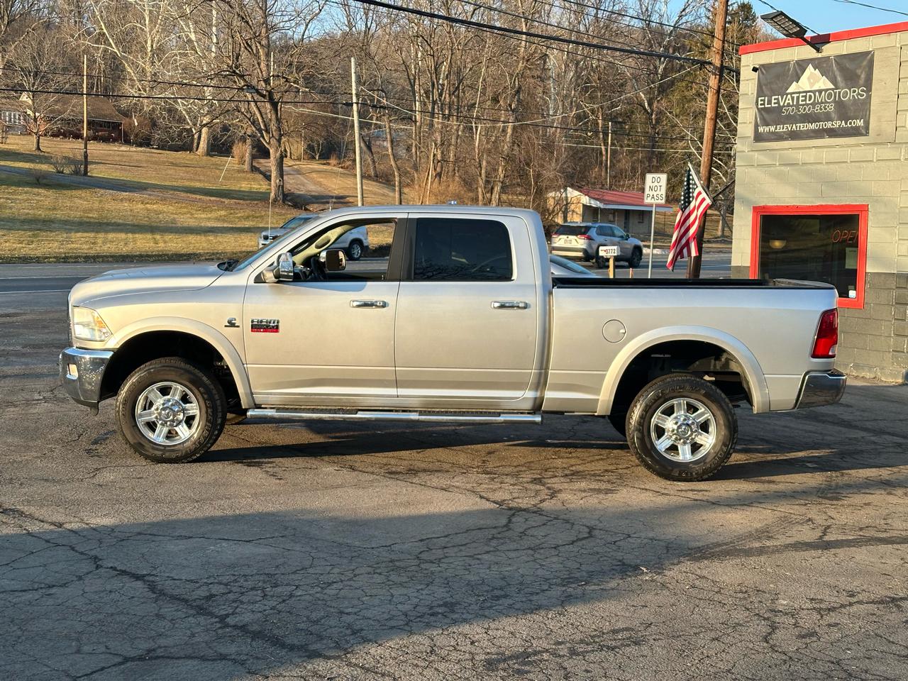 RAM 3500 Laramie Crew Cab SWB 4WD 2012