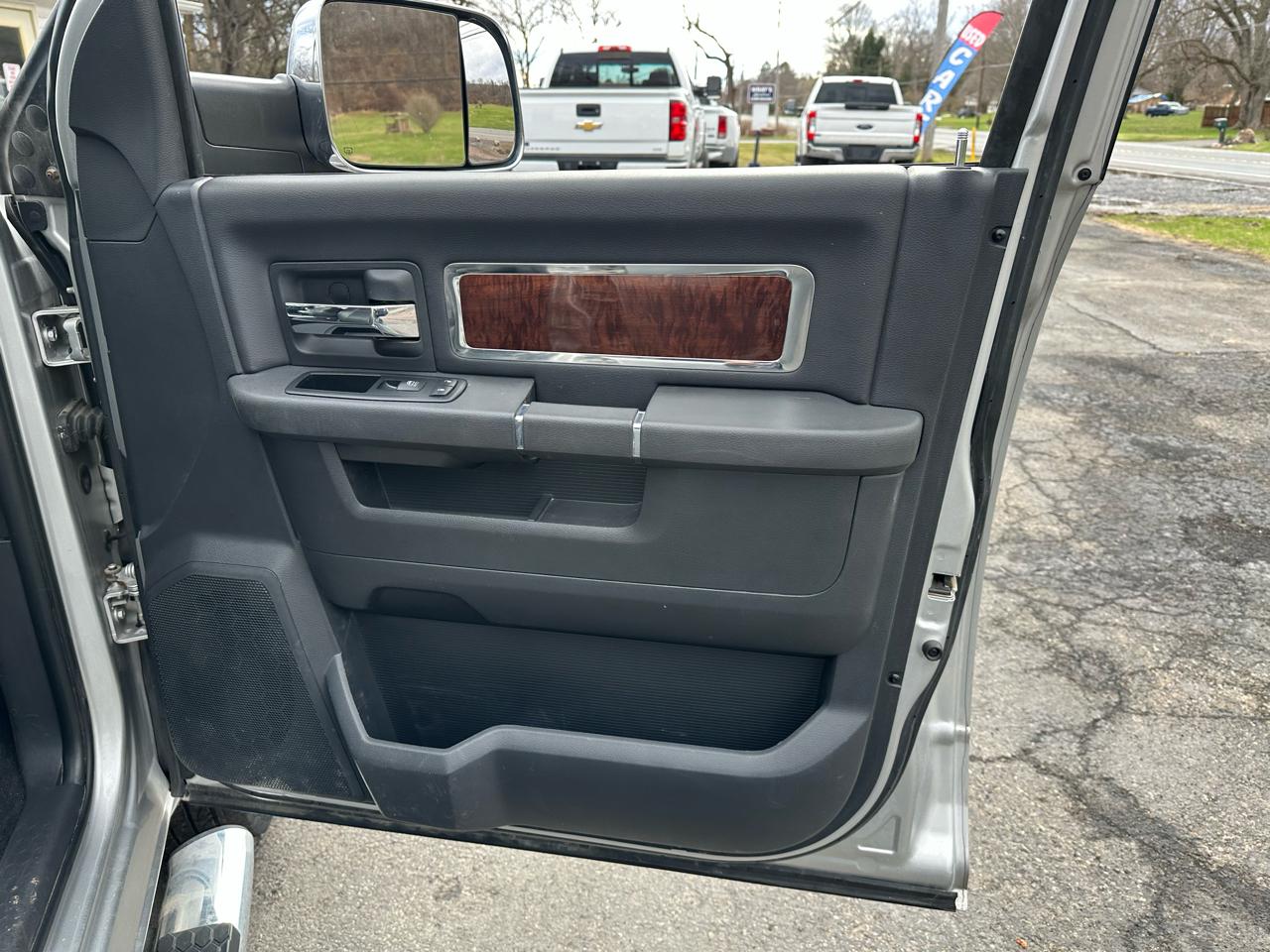 2012 RAM Ram 3500 Pickup Laramie - Photo 43