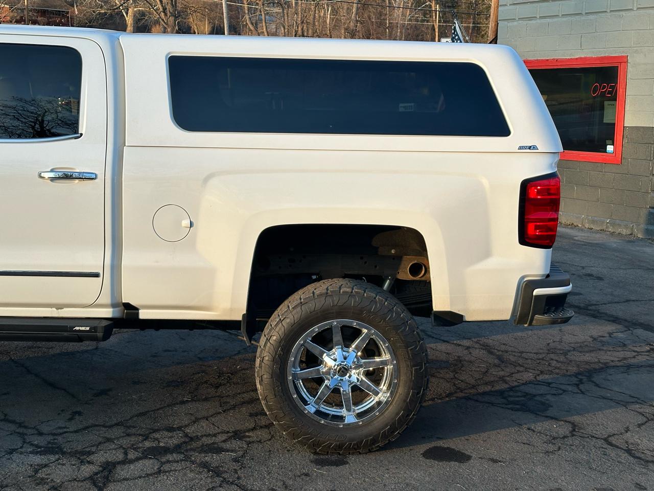Chevrolet Silverado 2500HD LTZ Crew Cab 4WD 2017