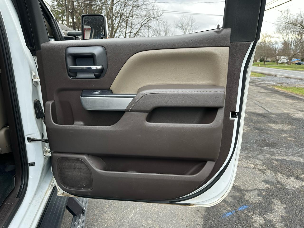 2017 Chevrolet Silverado 2500HD LTZ - Photo 39