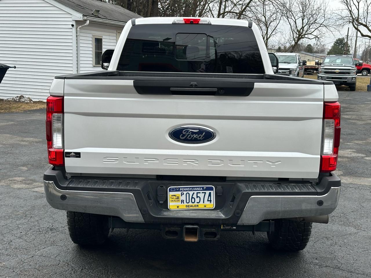 Ford F-350 SD Lariat Crew Cab Long Bed 4WD 2019