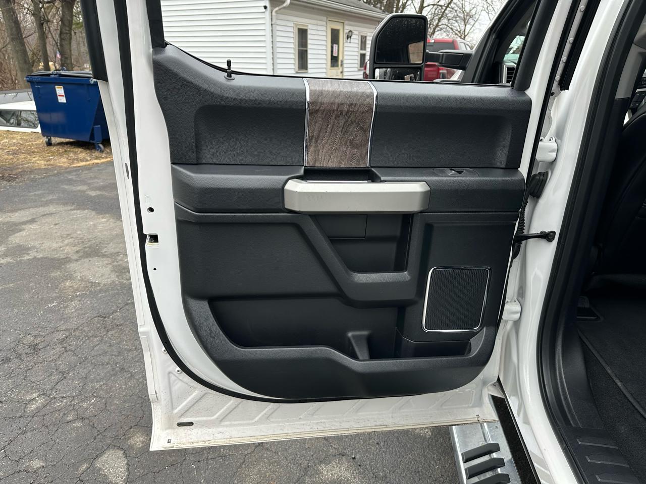 Ford F-350 SD Lariat Crew Cab Long Bed 4WD 2019