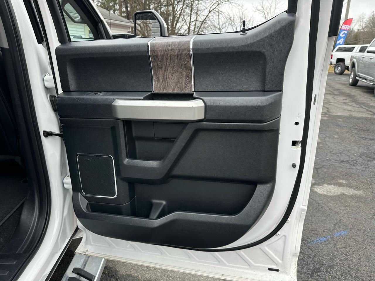 Ford F-350 SD Lariat Crew Cab Long Bed 4WD 2019