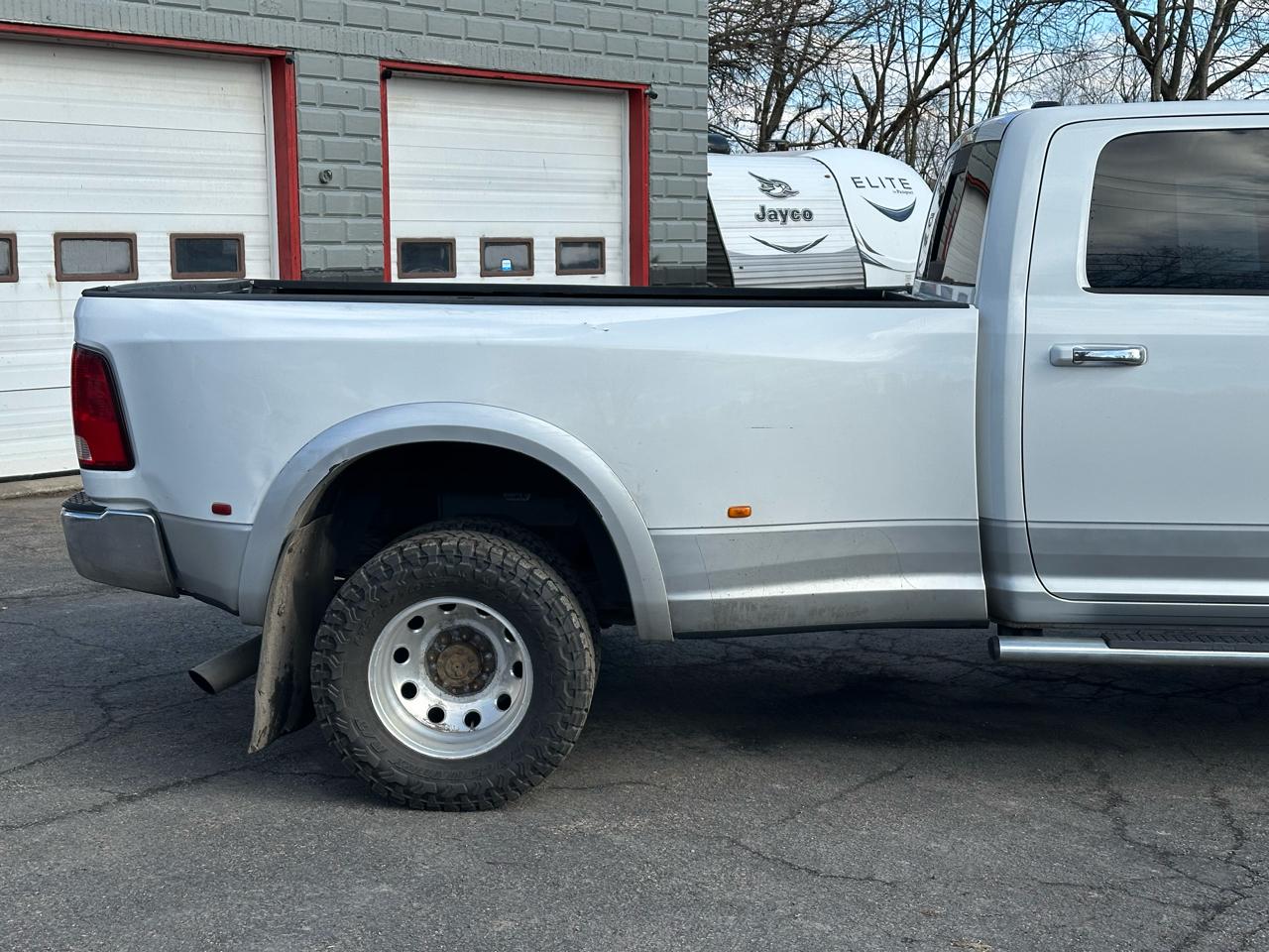 RAM 3500 Laramie Crew Cab LWB 4WD DRW 2012