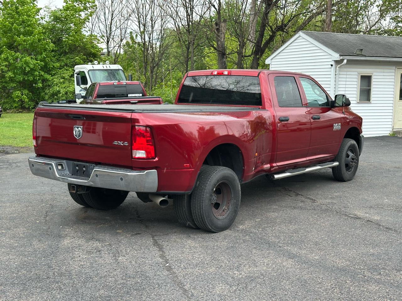 RAM 3500 Tradesman Crew Cab 4WD DRW 2015
