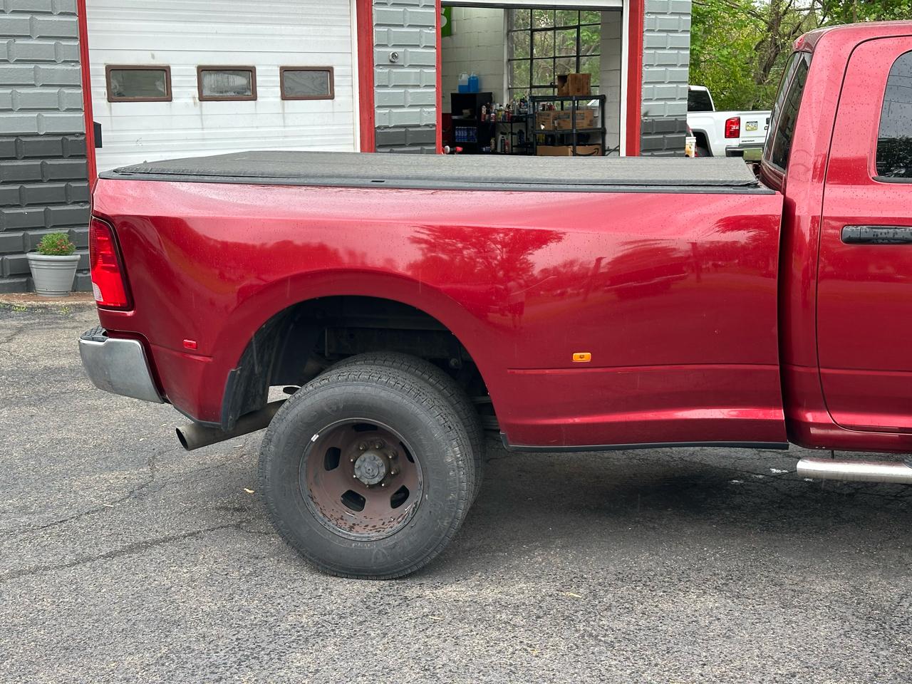 RAM 3500 Tradesman Crew Cab 4WD DRW 2015