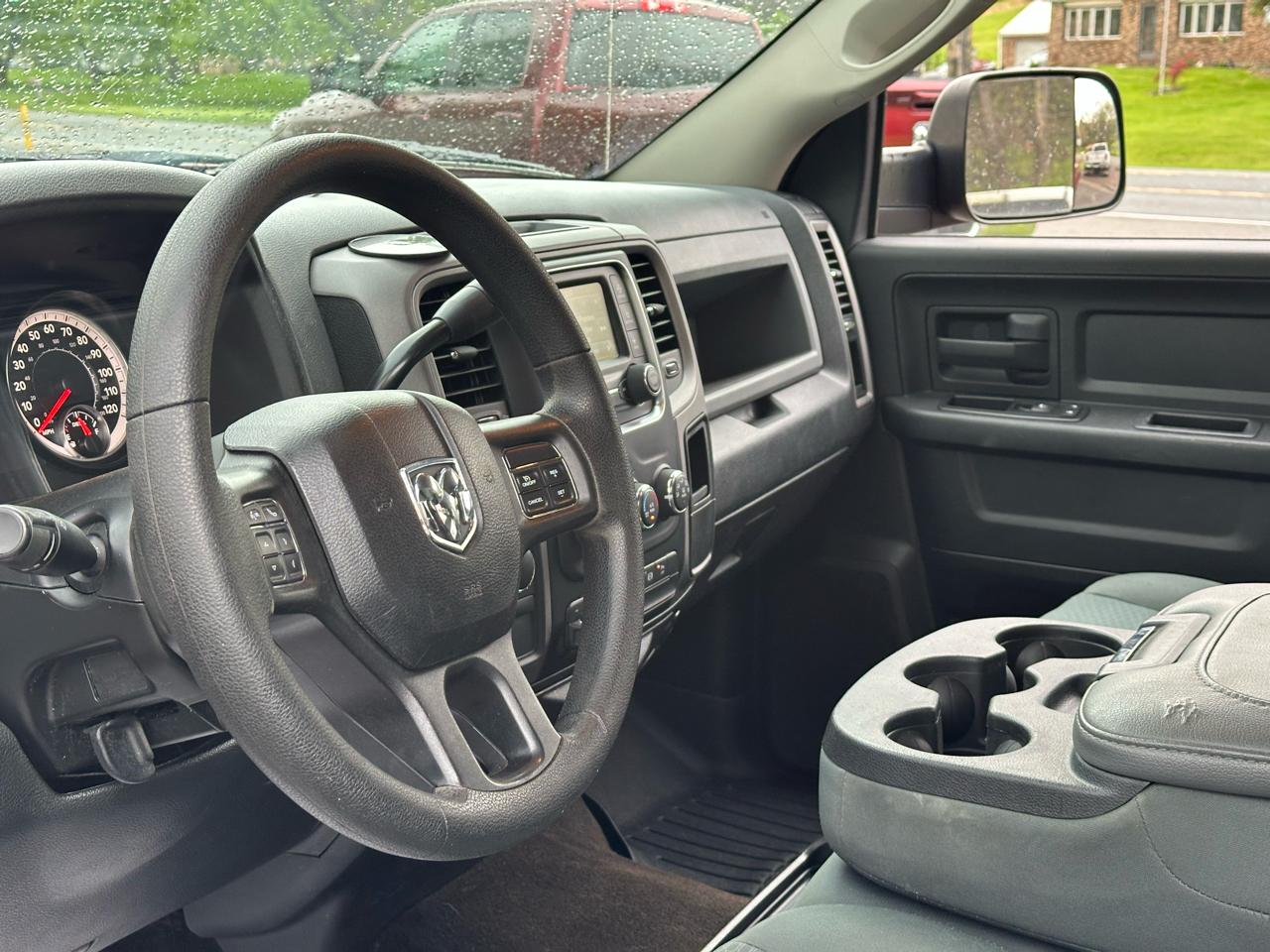 RAM 3500 Tradesman Crew Cab 4WD DRW 2015