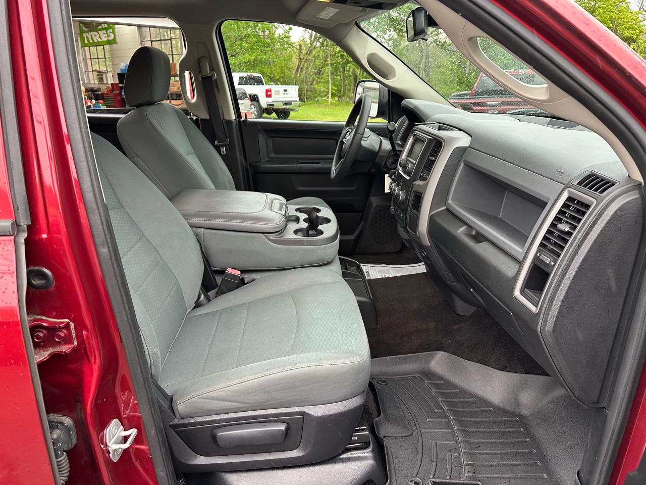 RAM 3500 Tradesman Crew Cab 4WD DRW 2015