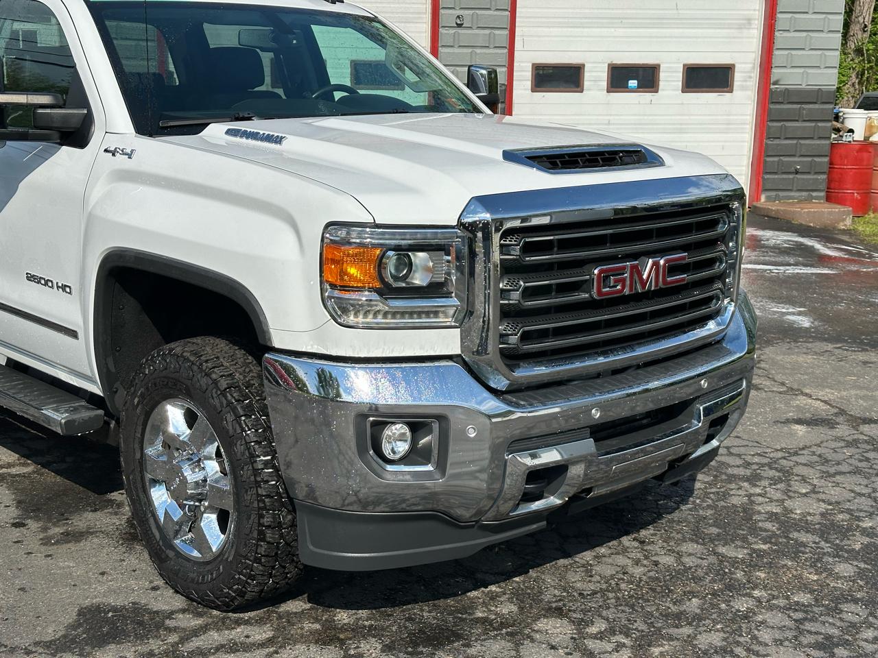 GMC Sierra 2500HD SLT Crew Cab 4WD 2019