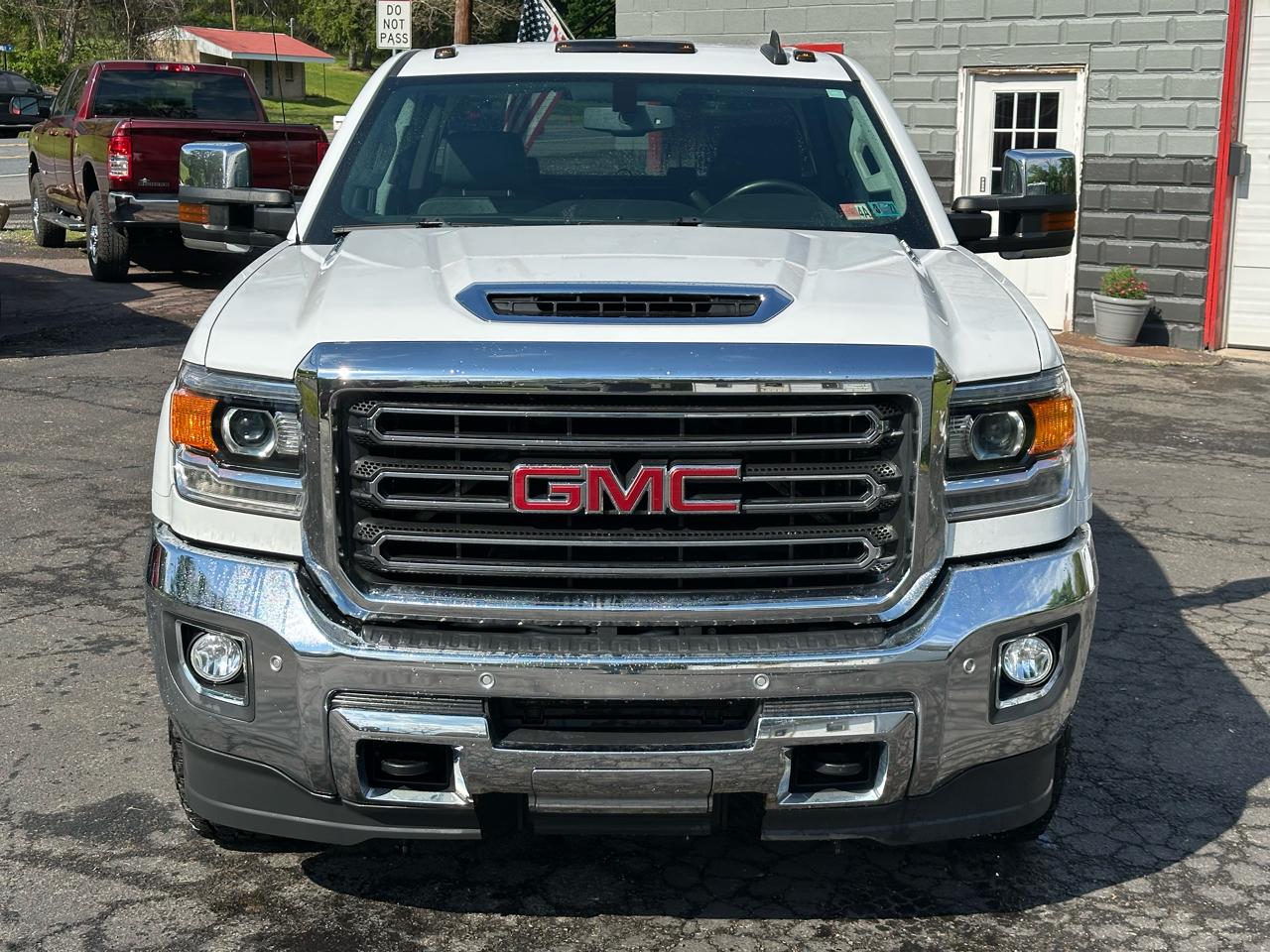 GMC Sierra 2500HD SLT Crew Cab 4WD 2019