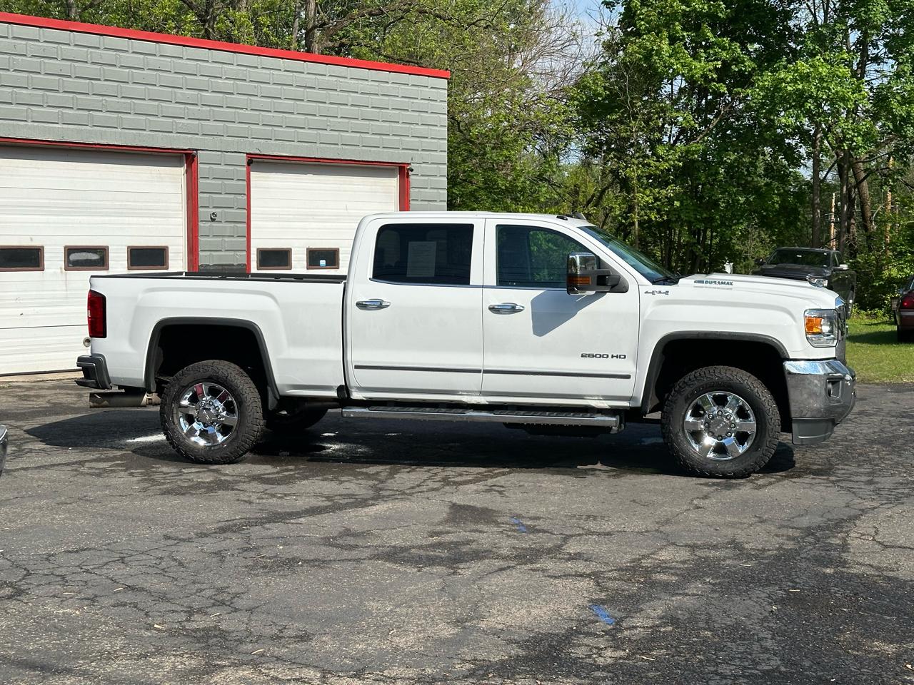 GMC Sierra 2500HD SLT Crew Cab 4WD 2019