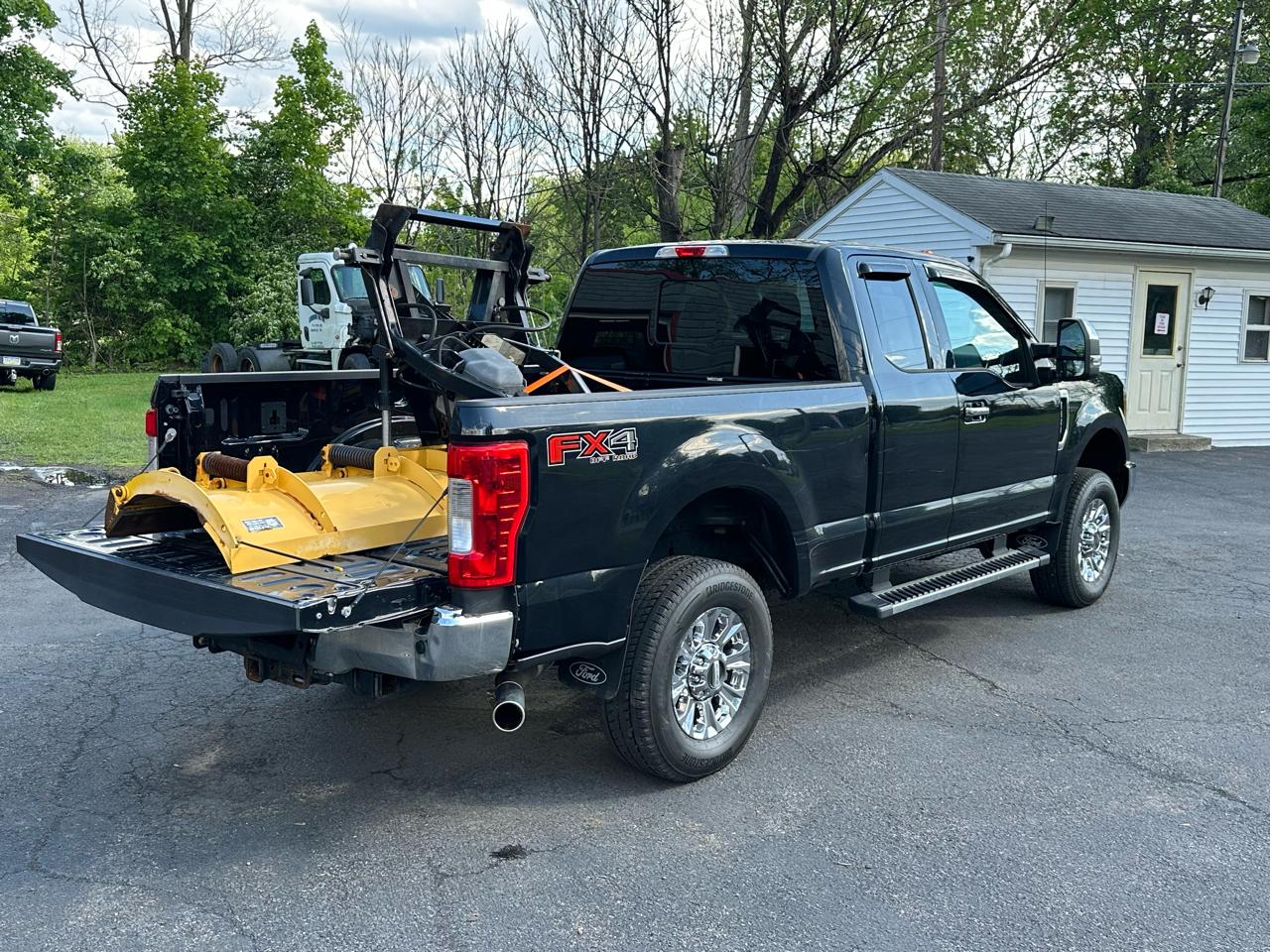 Ford F-250 SD XLT SuperCab 4WD 2017