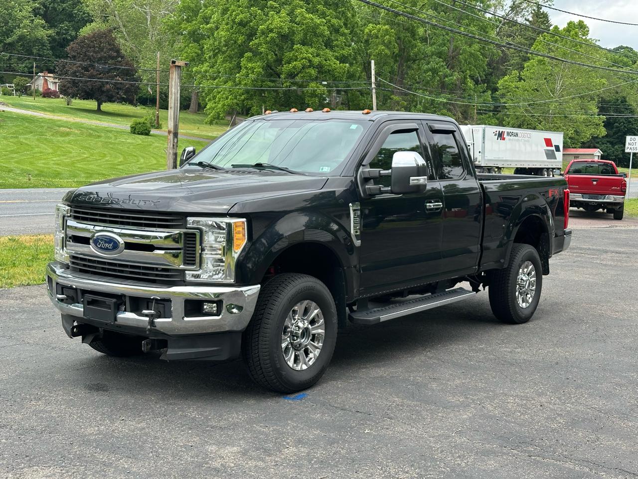 Ford F-250 SD XLT SuperCab 4WD 2017