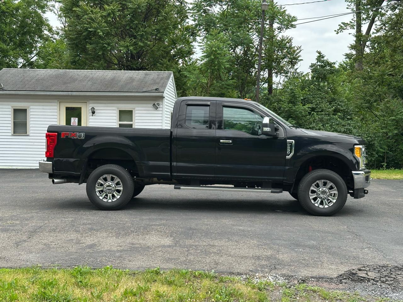Ford F-250 SD XLT SuperCab 4WD 2017