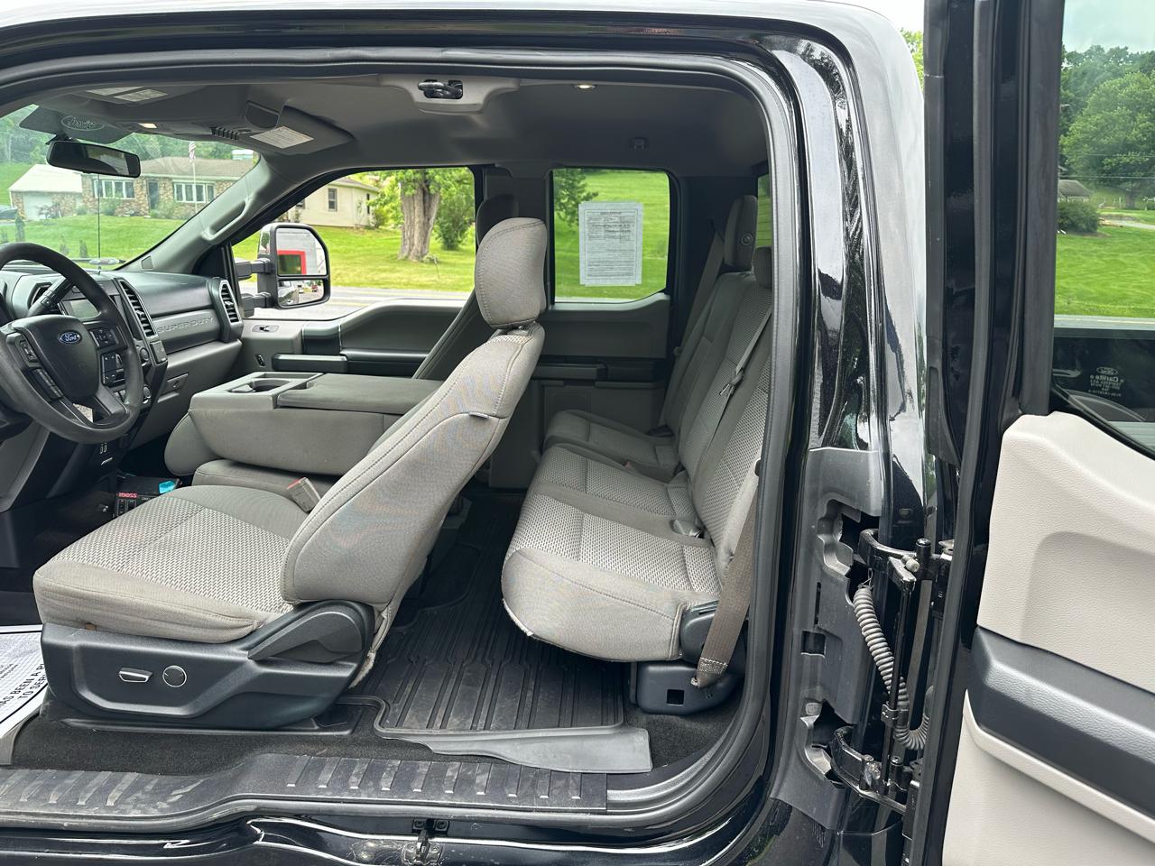 Ford F-250 SD XLT SuperCab 4WD 2017