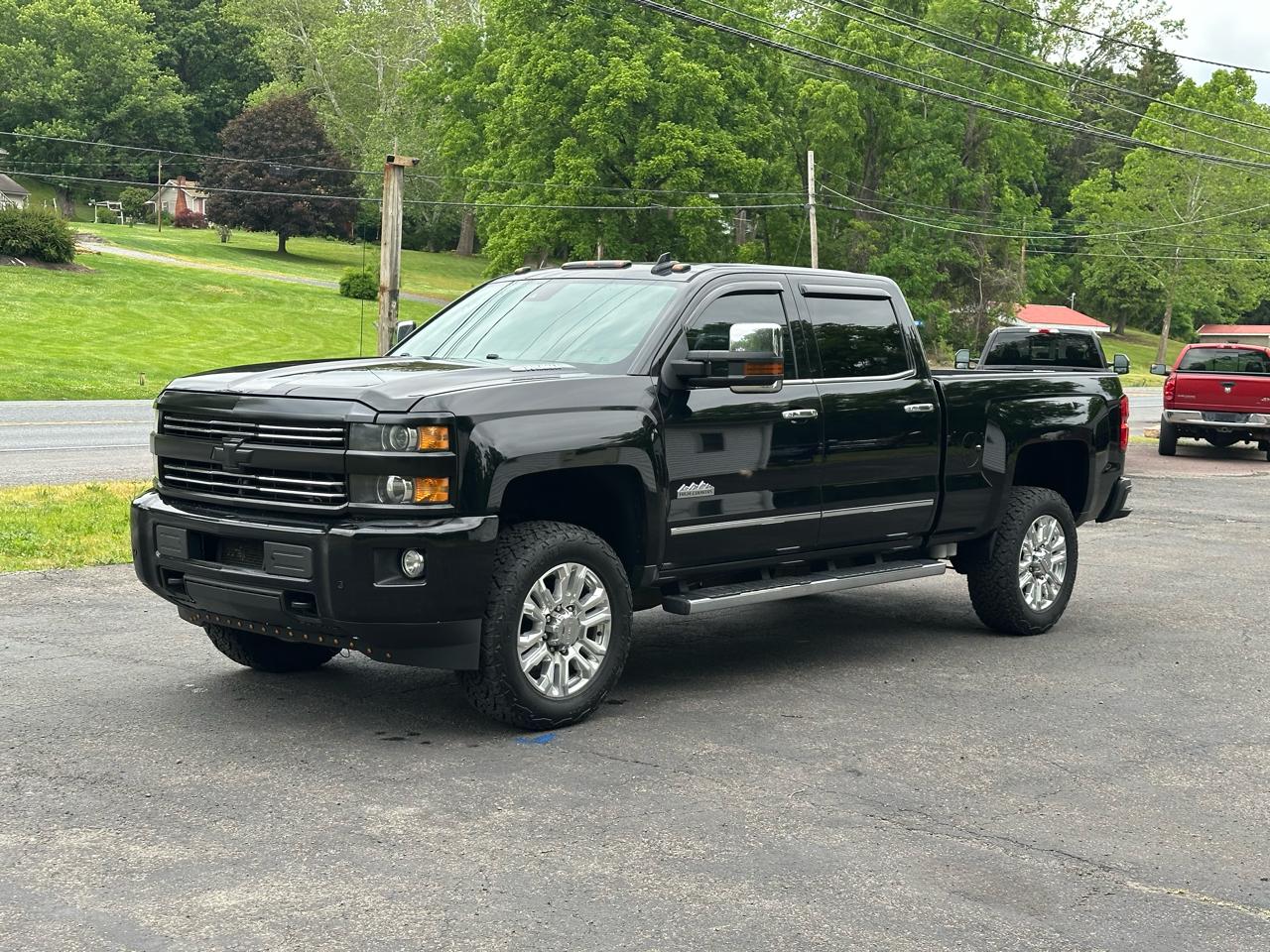 Chevrolet Silverado 2500HD High Country Crew Cab Short Box 4WD 2015