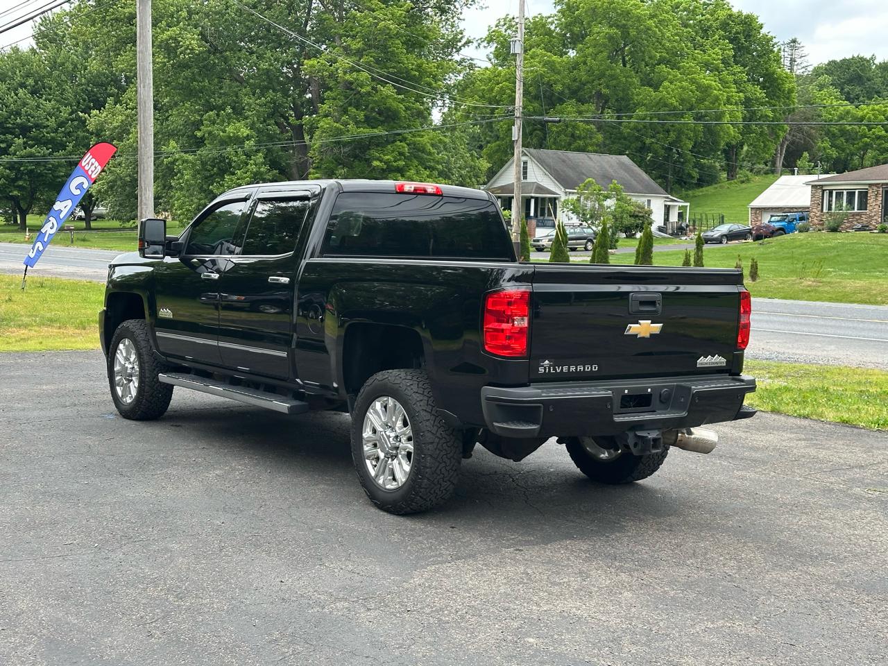 Chevrolet Silverado 2500HD High Country Crew Cab Short Box 4WD 2015
