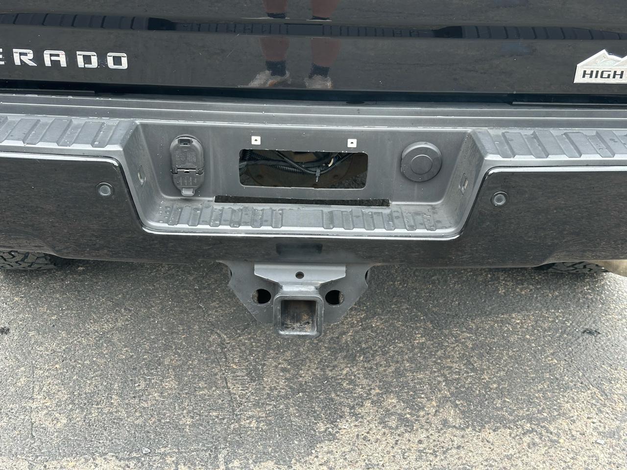 Chevrolet Silverado 2500HD High Country Crew Cab Short Box 4WD 2015