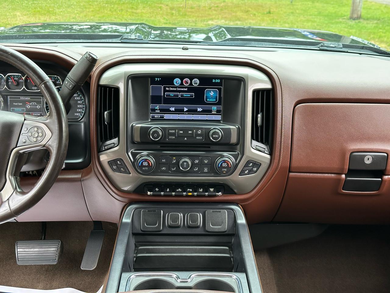Chevrolet Silverado 2500HD High Country Crew Cab Short Box 4WD 2015