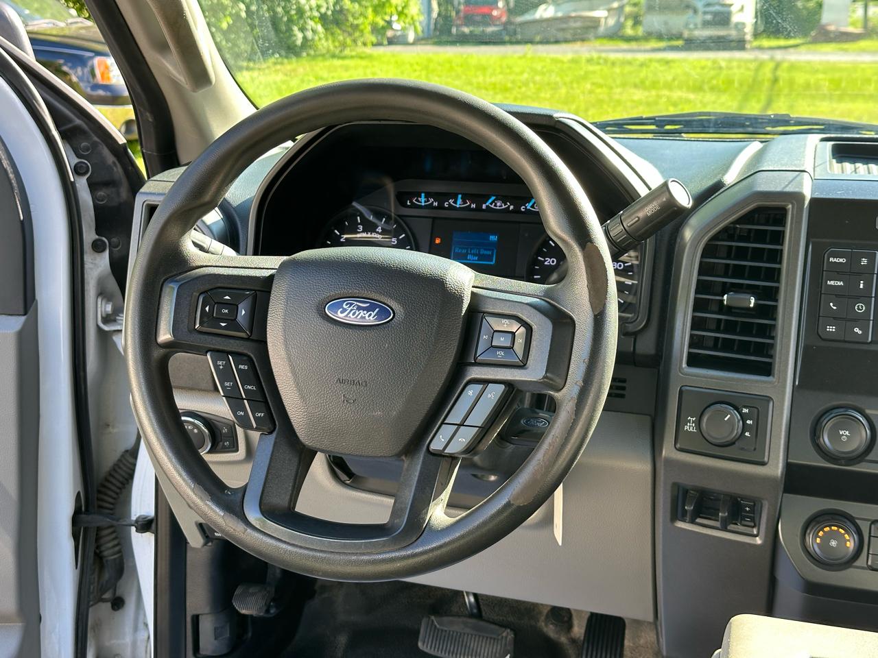 Ford F-250 SD XL SuperCab Long Bed 4WD 2020