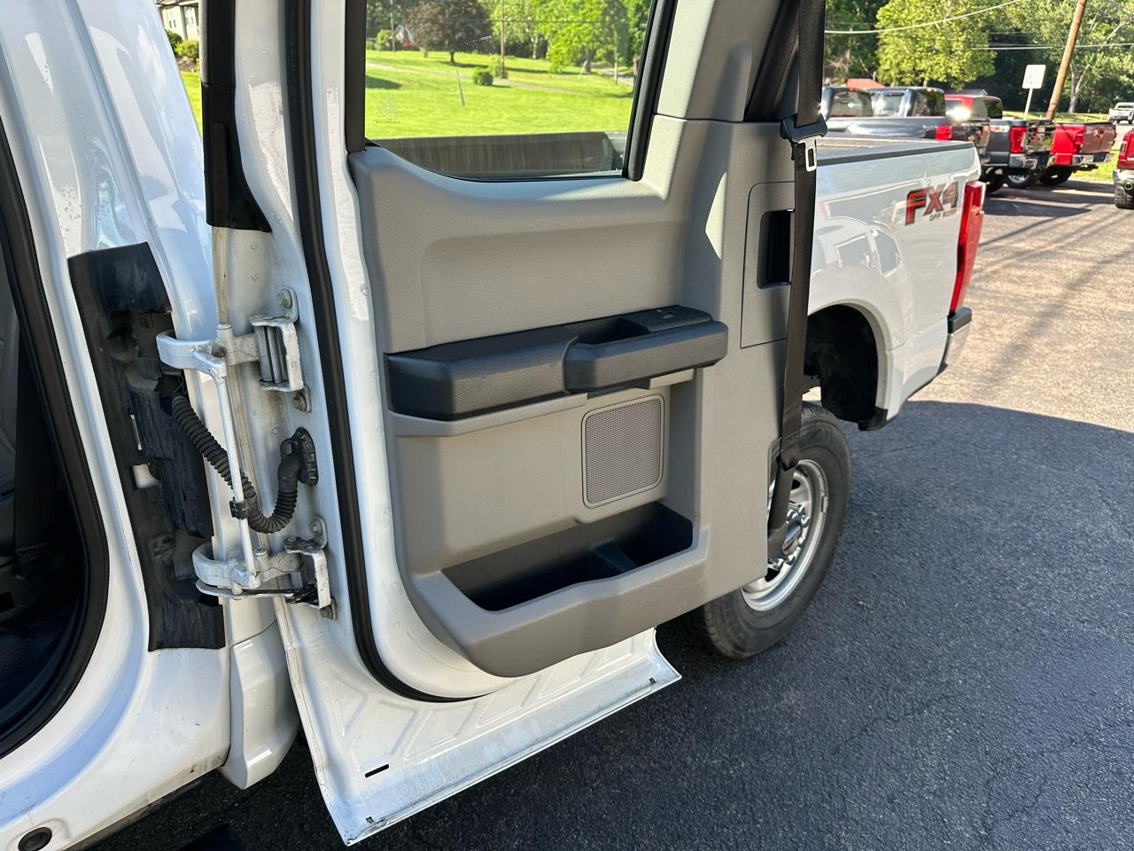 Ford F-250 SD XL SuperCab Long Bed 4WD 2020