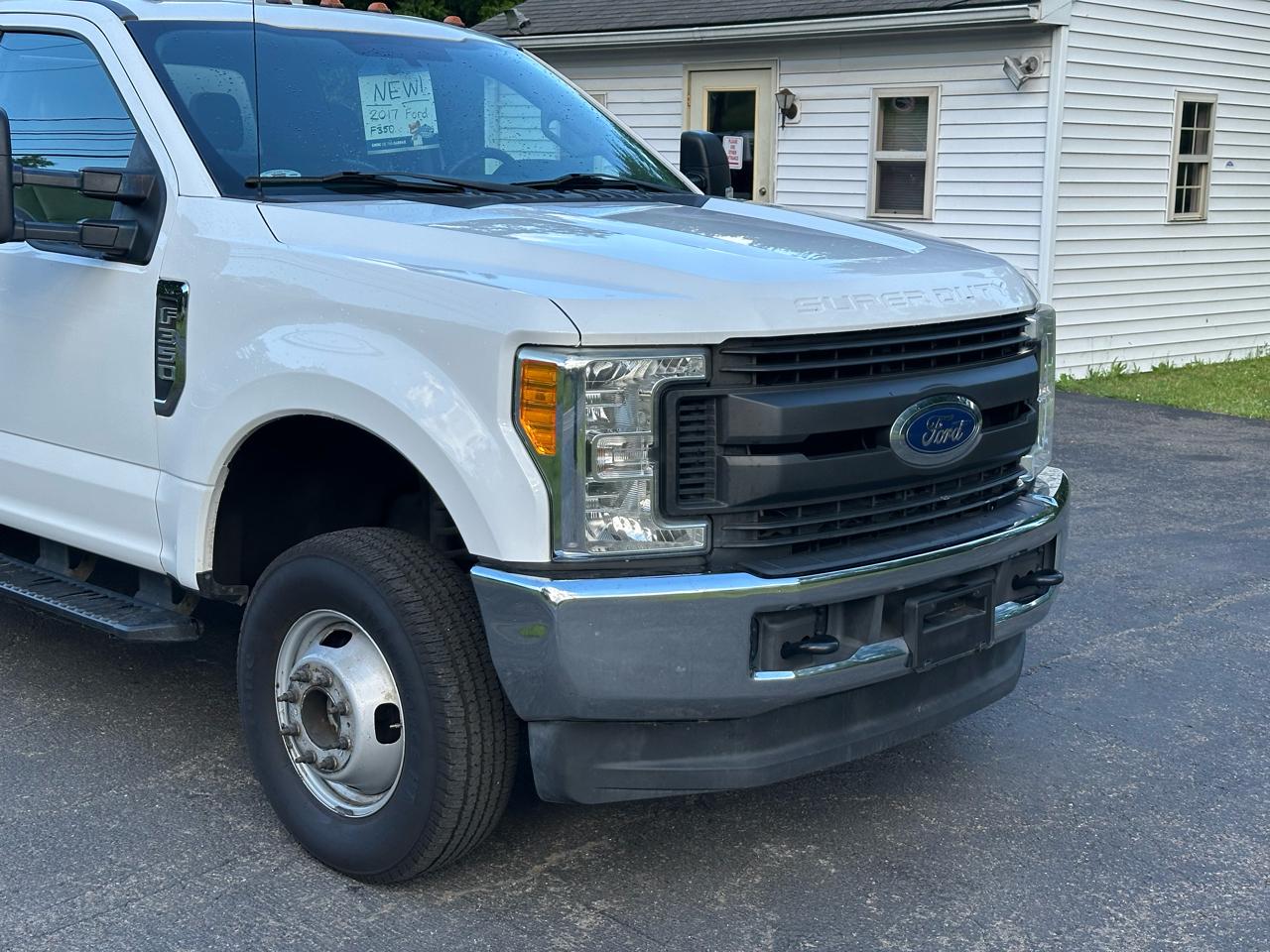 Ford F-350 SD XL SuperCab Long Bed DRW 4WD 2017