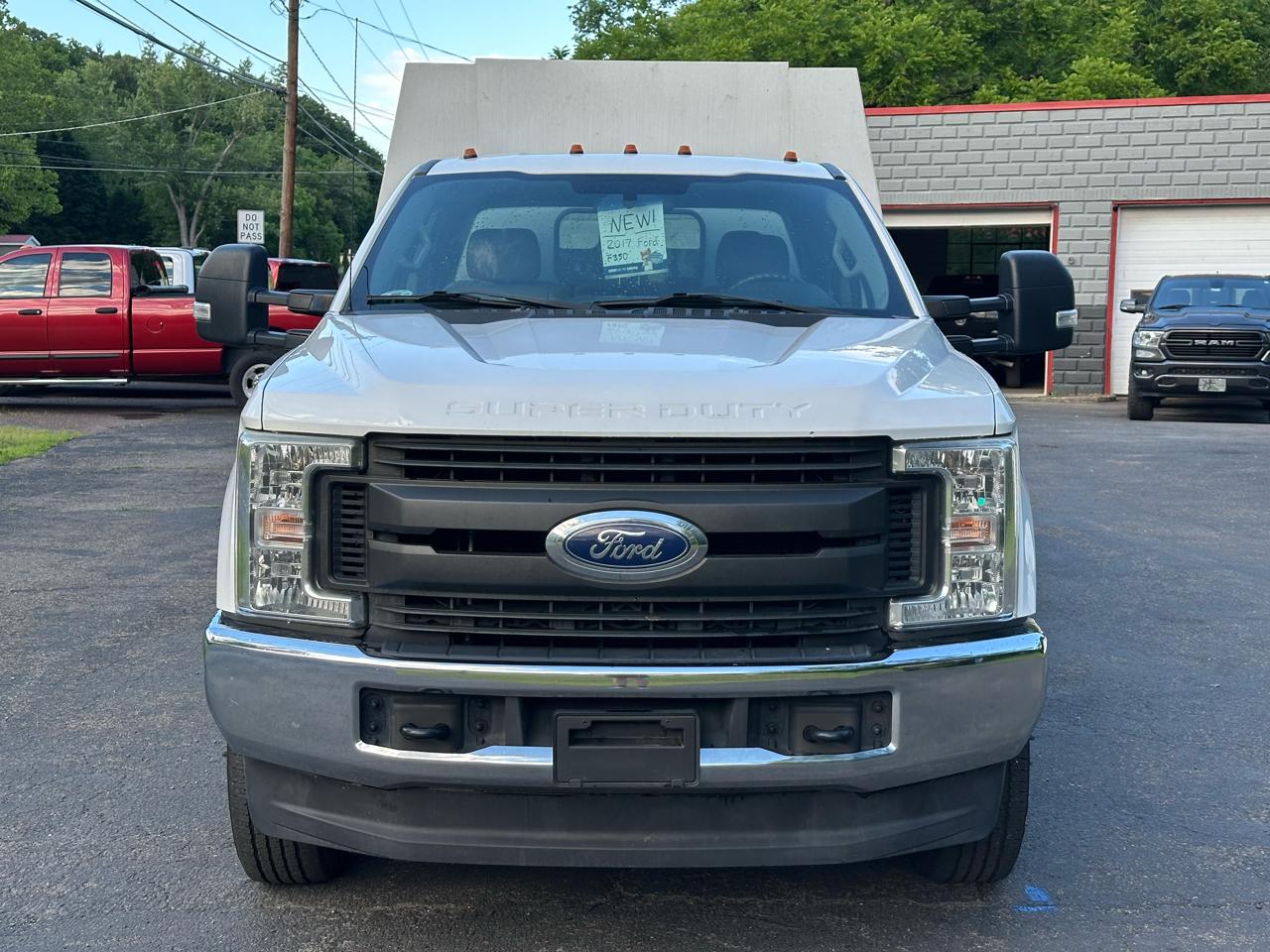 Ford F-350 SD XL SuperCab Long Bed DRW 4WD 2017