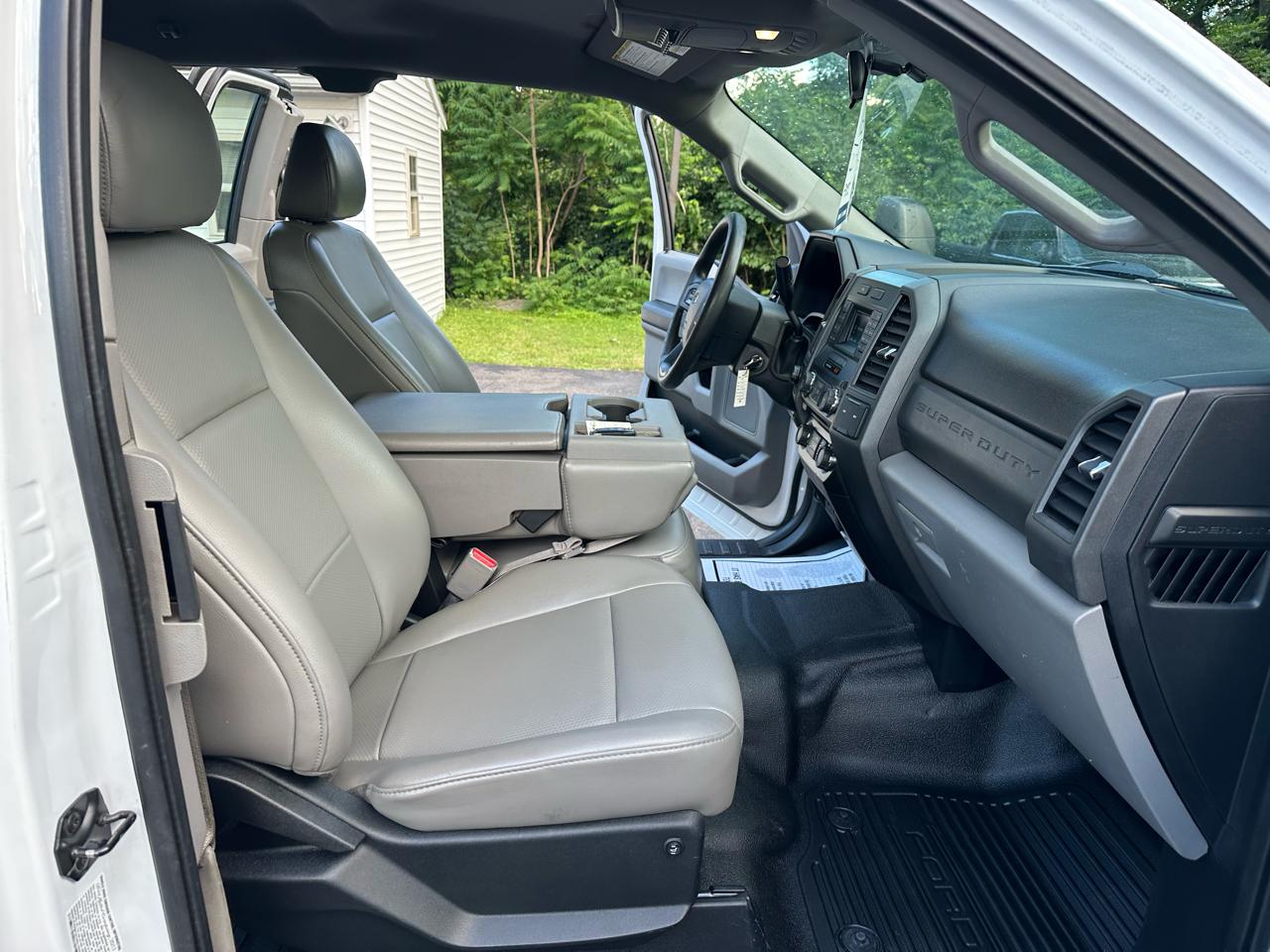 Ford F-350 SD XL SuperCab Long Bed DRW 4WD 2017