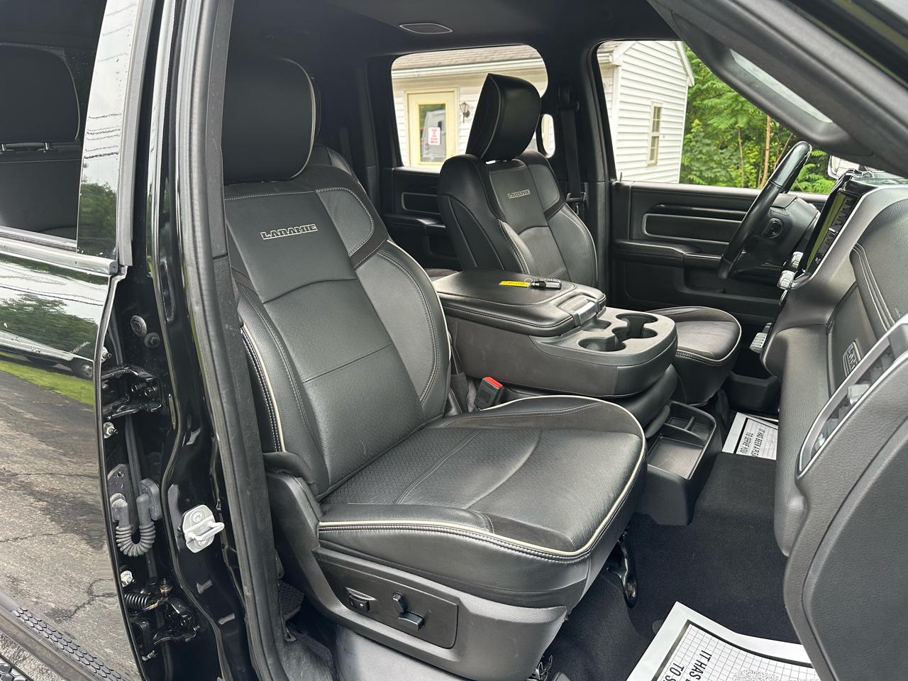 RAM 2500 Laramie Crew Cab SWB 4WD 2020