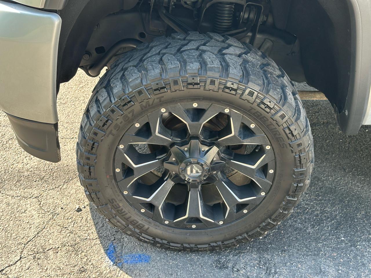 GMC Sierra 2500HD Denali Crew Cab 4WD 2017