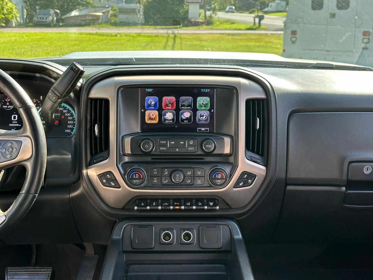 GMC Sierra 2500HD Denali Crew Cab 4WD 2017