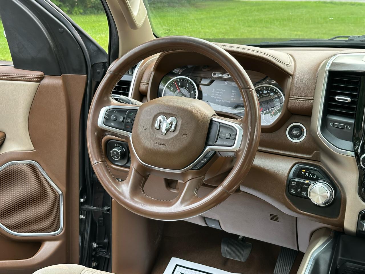 RAM 1500 Laramie Crew Cab LWB 4WD 2021