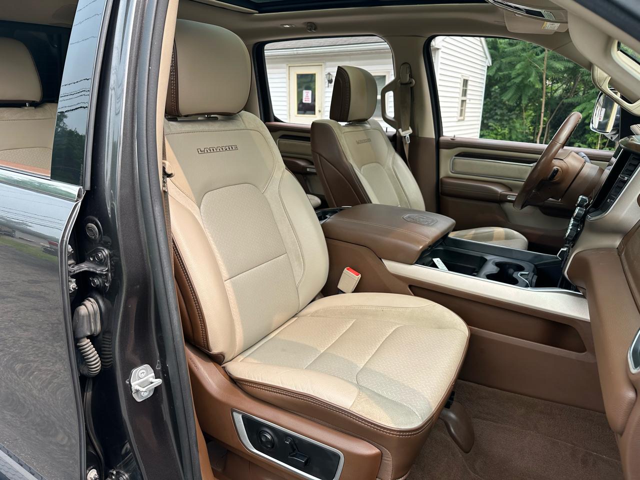 RAM 1500 Laramie Crew Cab LWB 4WD 2021