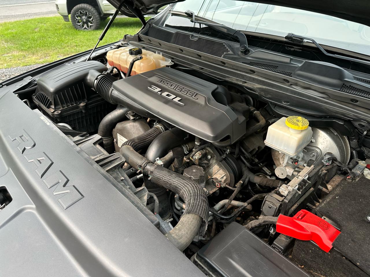 RAM 1500 Laramie Crew Cab LWB 4WD 2021